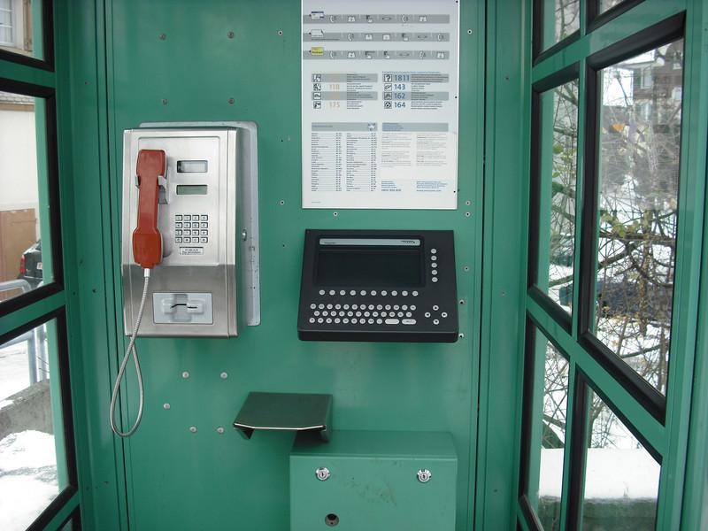 Akera21: Walzenhauseni telefon fülkke