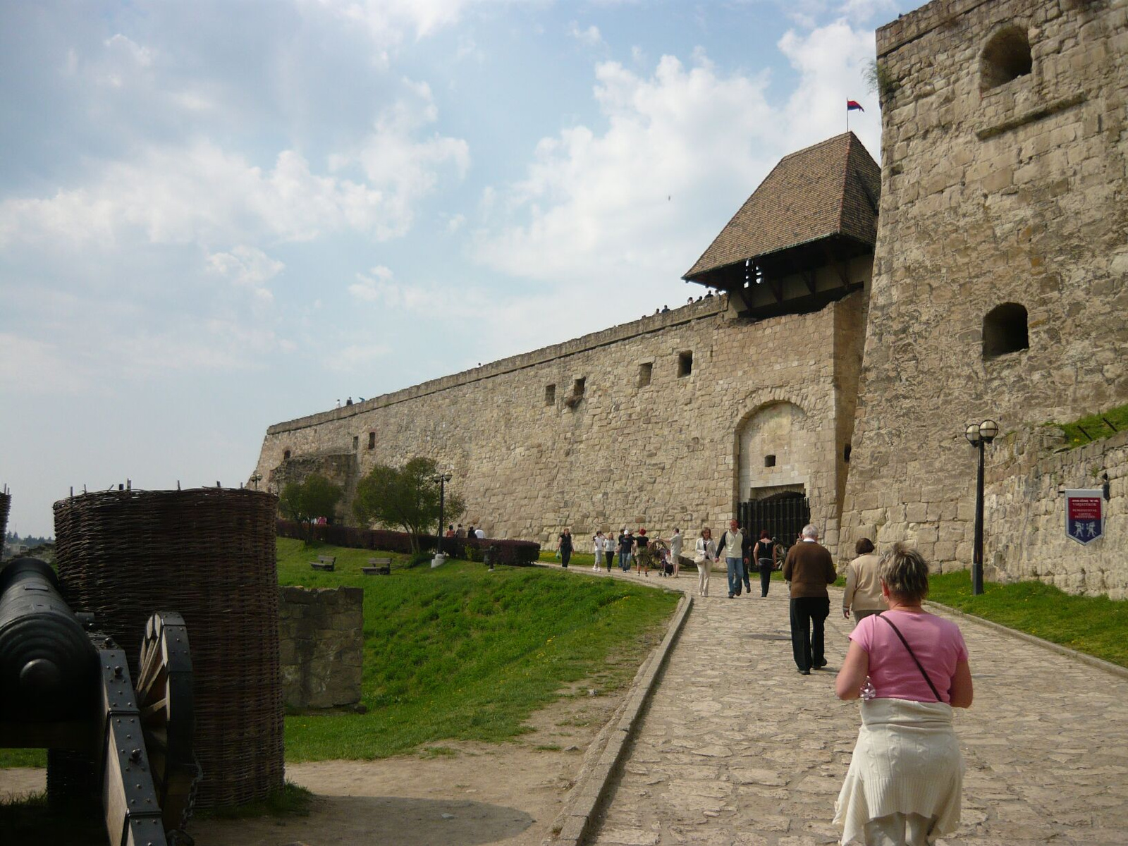 A vár bejárata