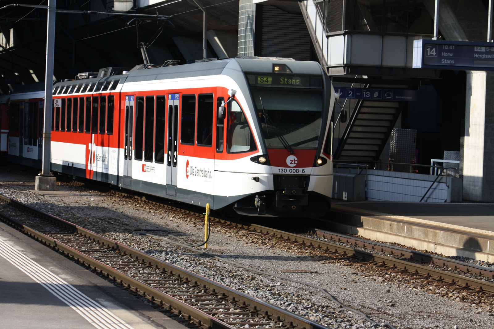 Luzern-Hergiswil-Stans S4 Zentralbahn ABe130 008 Flirt