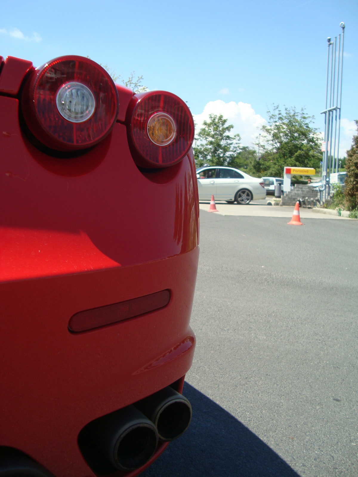 Ferarri F430 Spider & Mercedes-Benz Brabus C-klasse