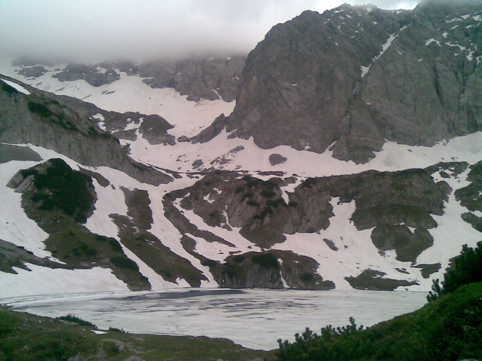 A Drachensee itt még befagyva 20090526(002)