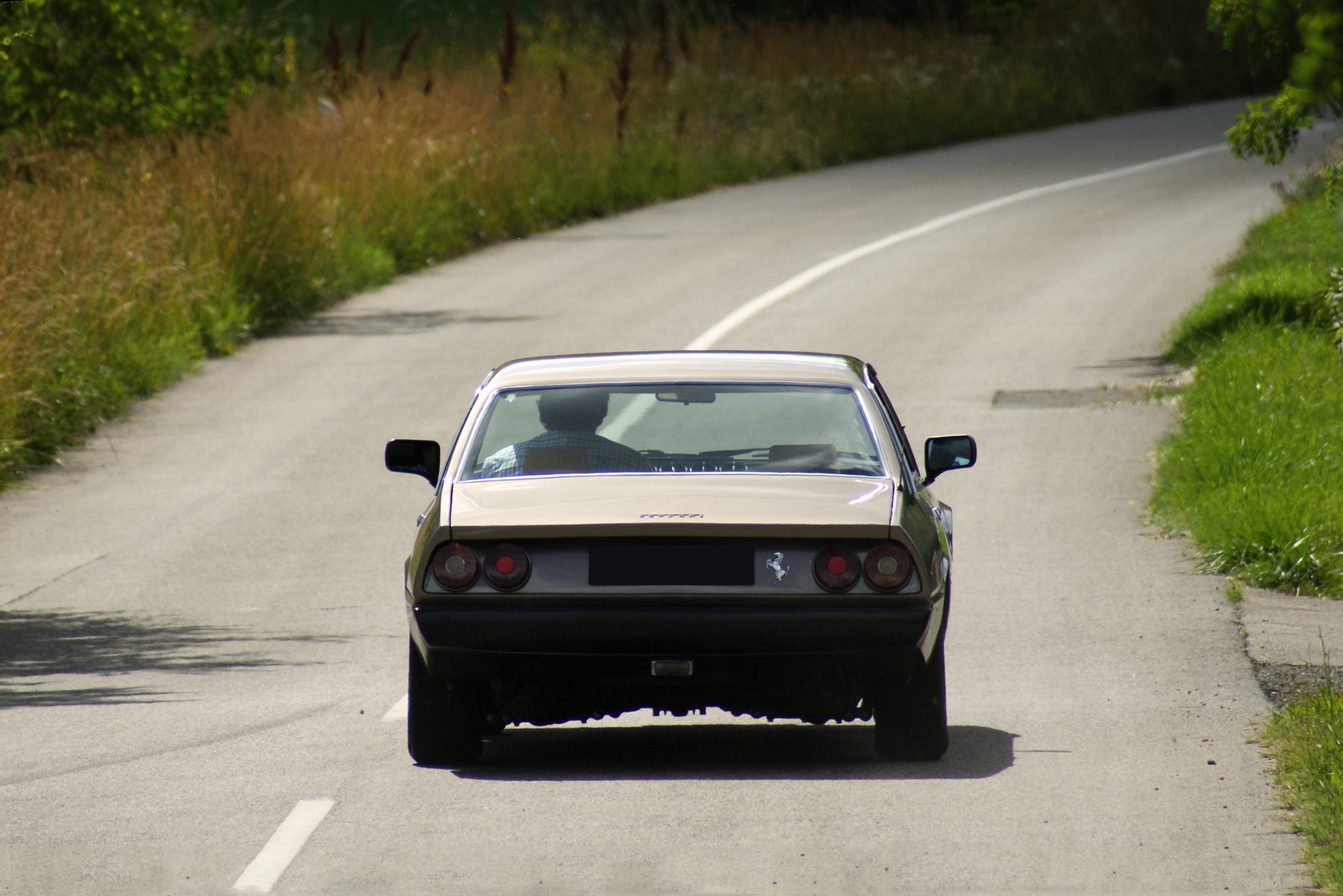 Ferrari 365 GT4 2+2