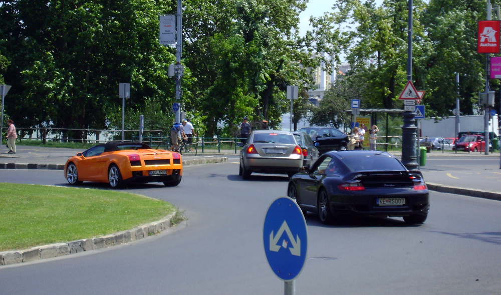 Lamborghini Gallardo és Porsche 911 Turbo