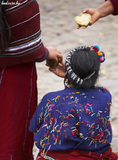 Breakfast sharing - Pitara, Guatemala, 2008