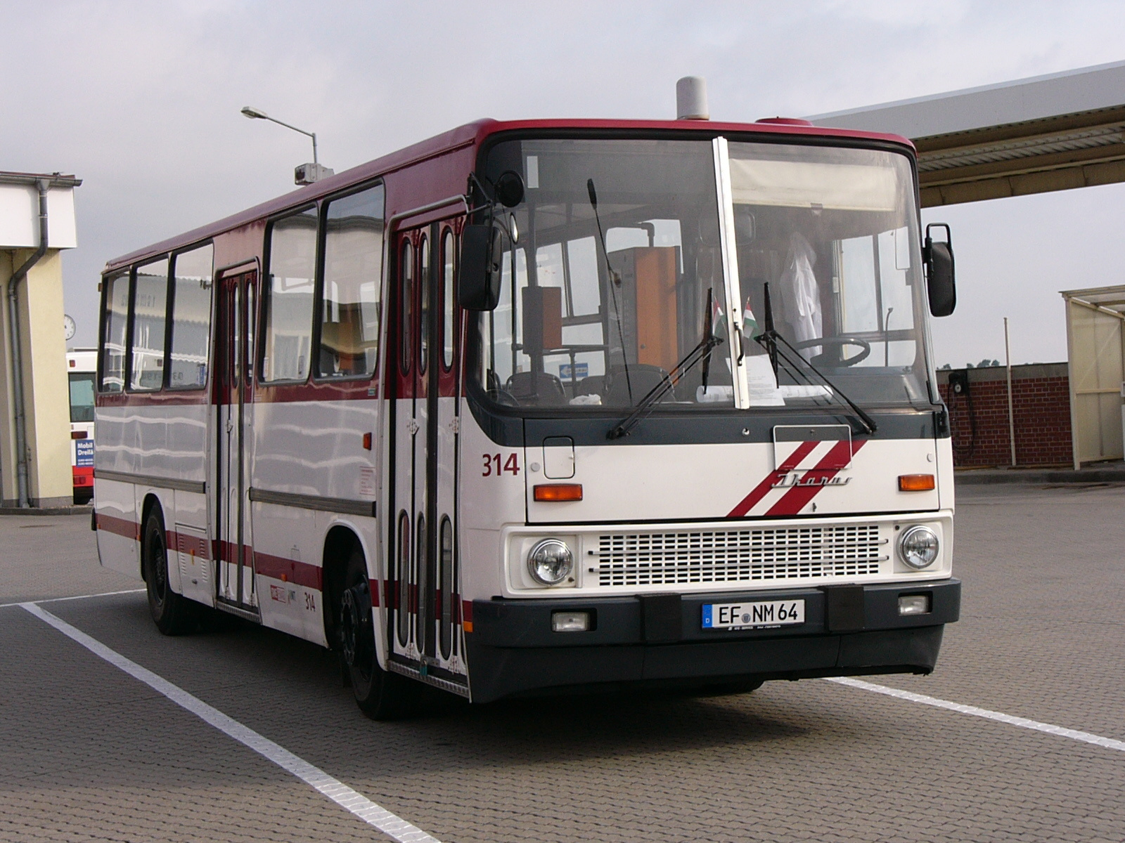 Ikarus Löbau 4