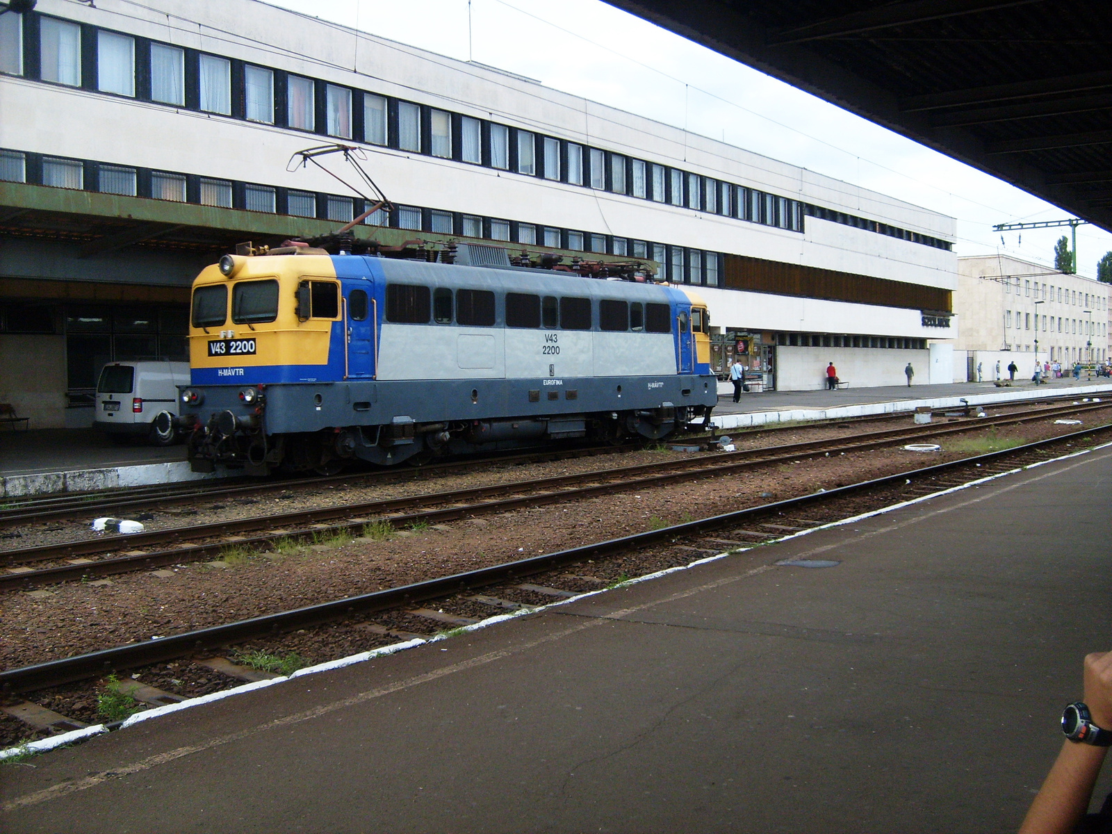 V43-2200 körbejár Szolnokon