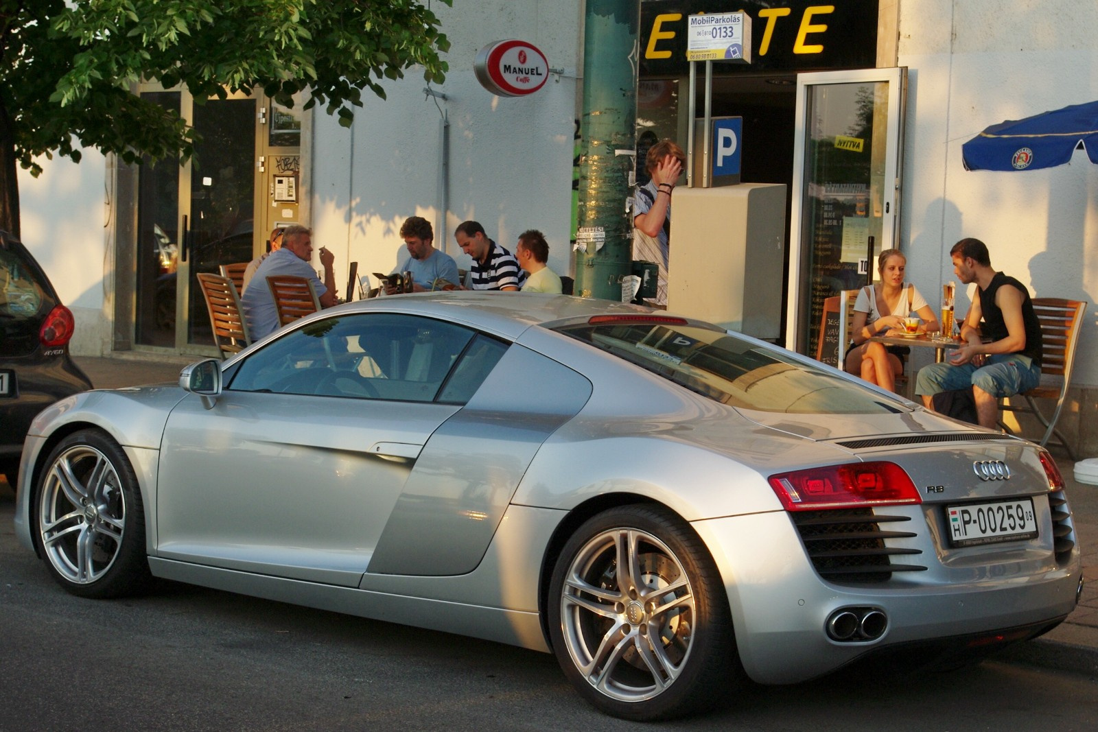 Audi R8 (1)