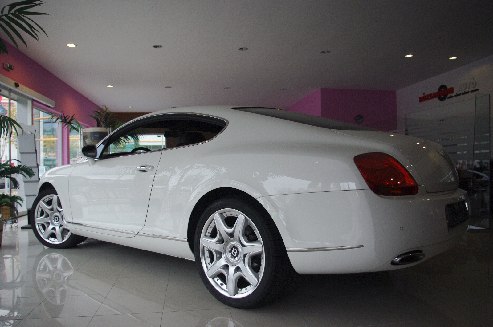 Bentley Continental GT (14)