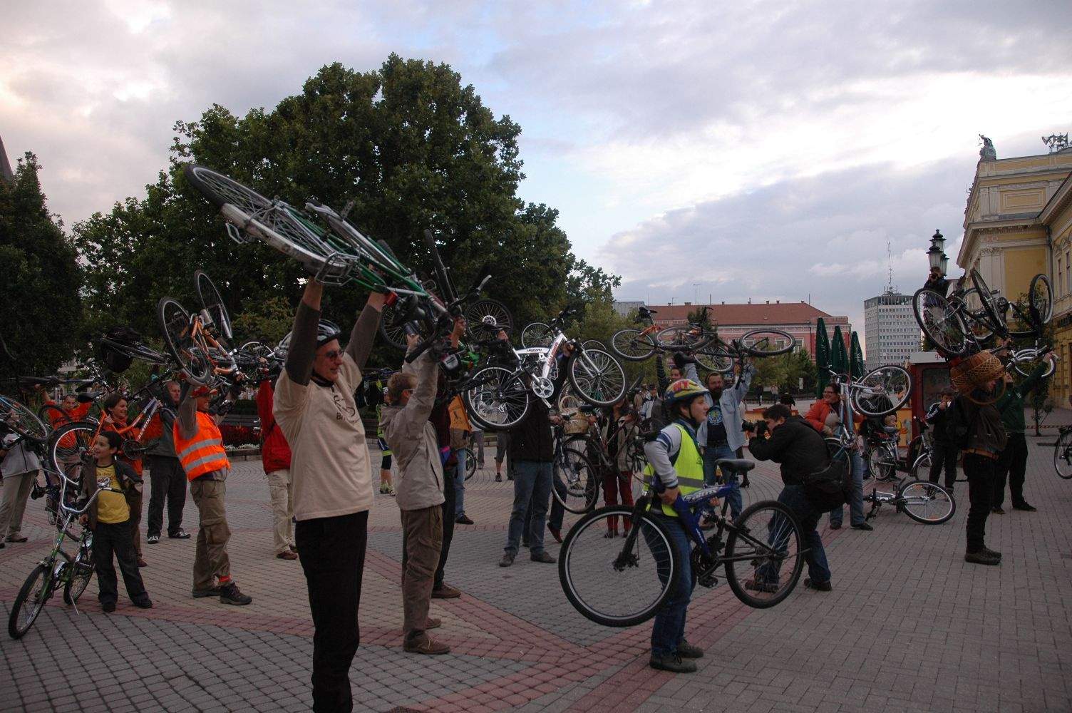 critical mass053