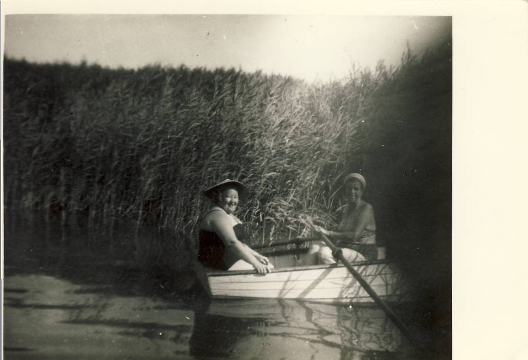 1955  HF-né Bori Tykál Ágostonné a Balatonon