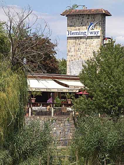 a volt Park étterem ma  ( a kéményen )