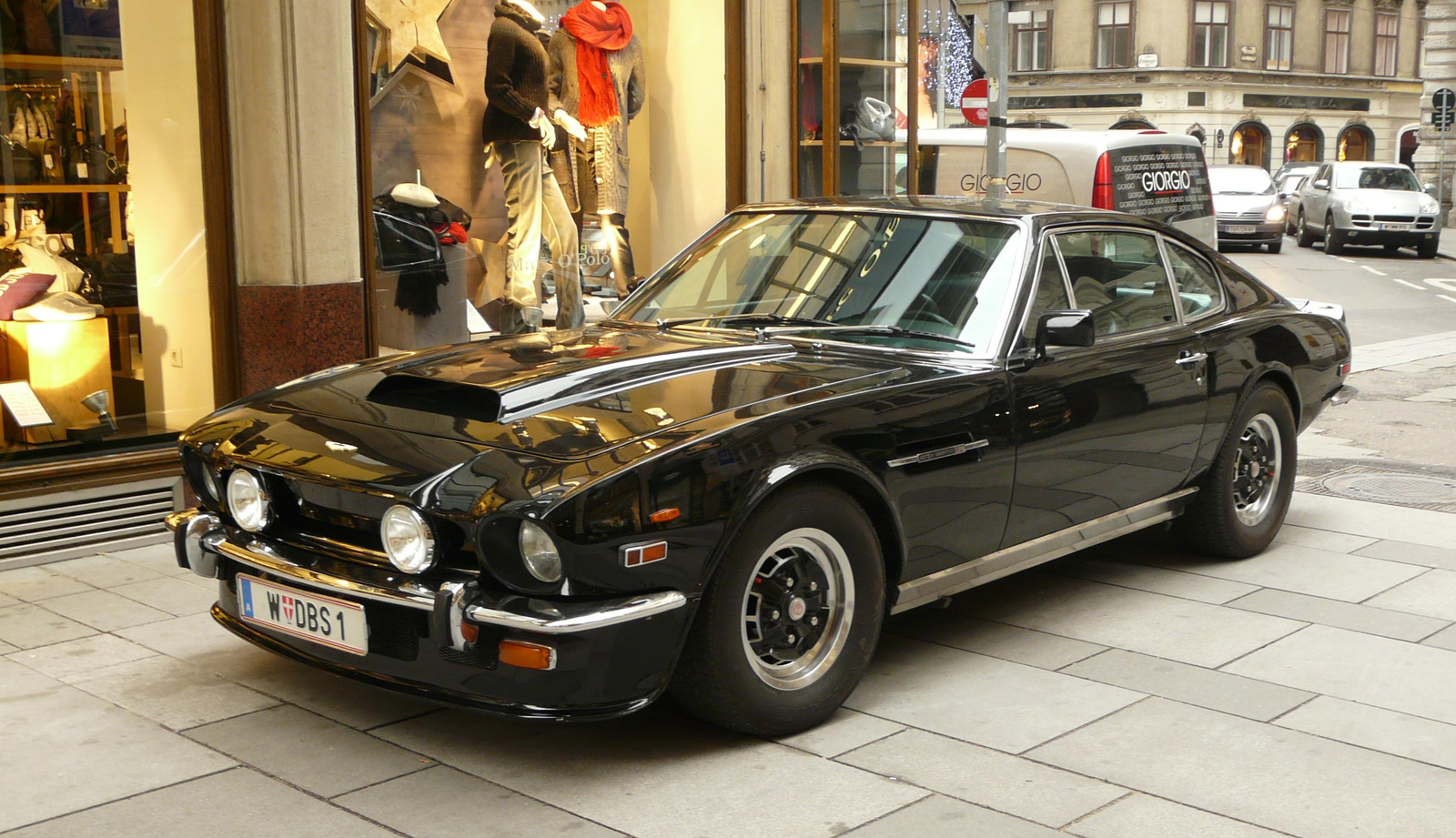 Aston Martin V8 Vantage