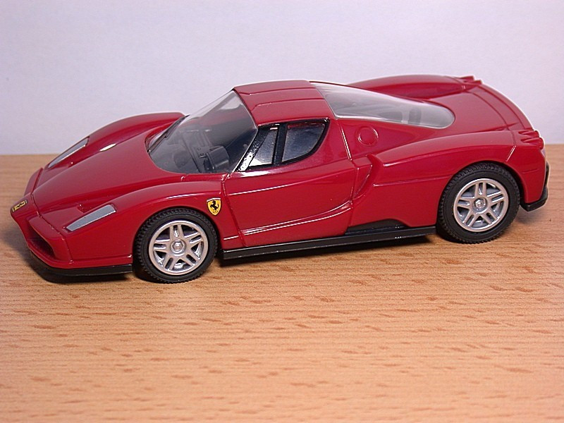 FERRARI ENZO V-POWER 1 38