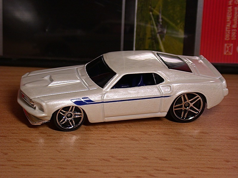 FORD MUSTANG 1969 HOTW. 1 64