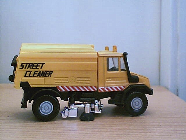 MUNKAGÉP MB. UNIMOG N°9953 WELLY MN.