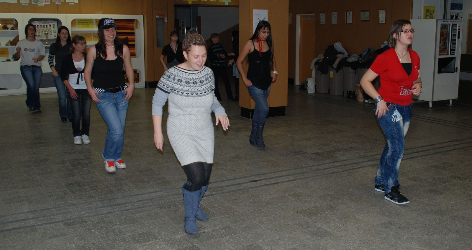 RL 2010.12.16. Szeged, Klubnap, Ajándékozás 092