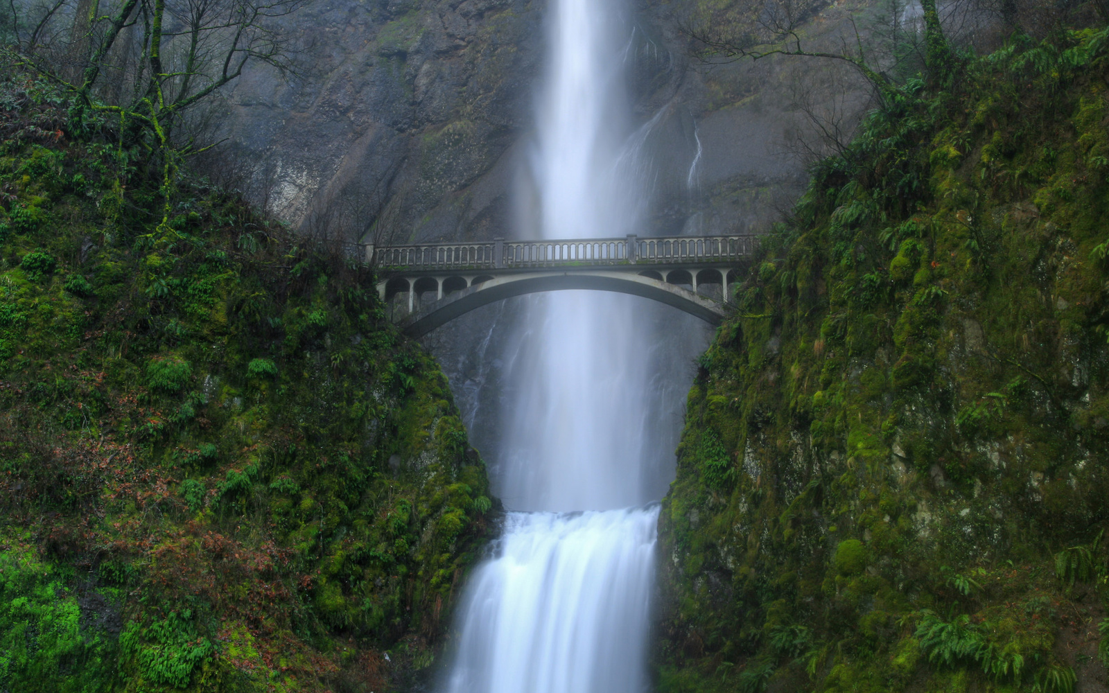 01149 multnomahfalls 2560x1600