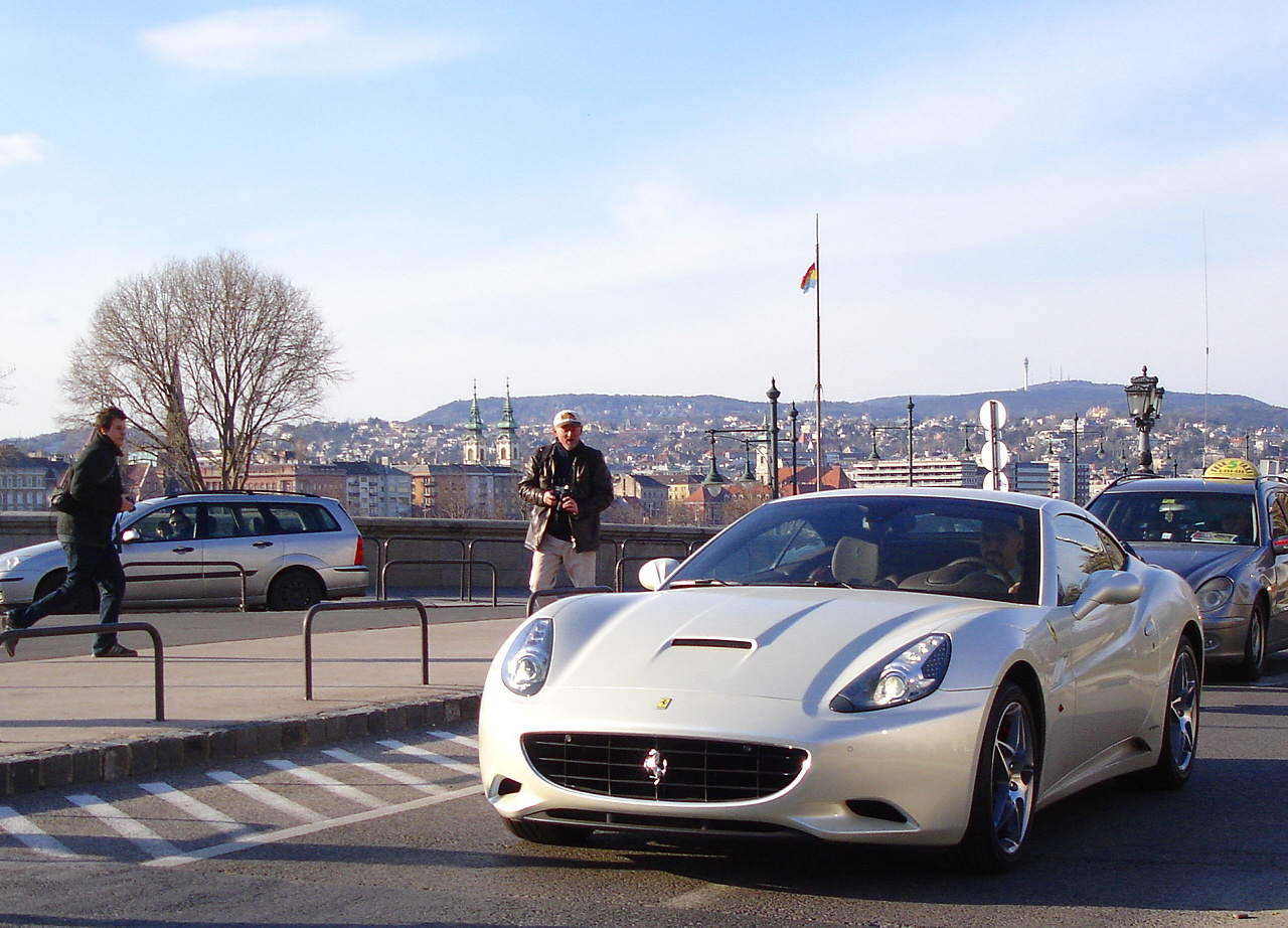 Ferrari California