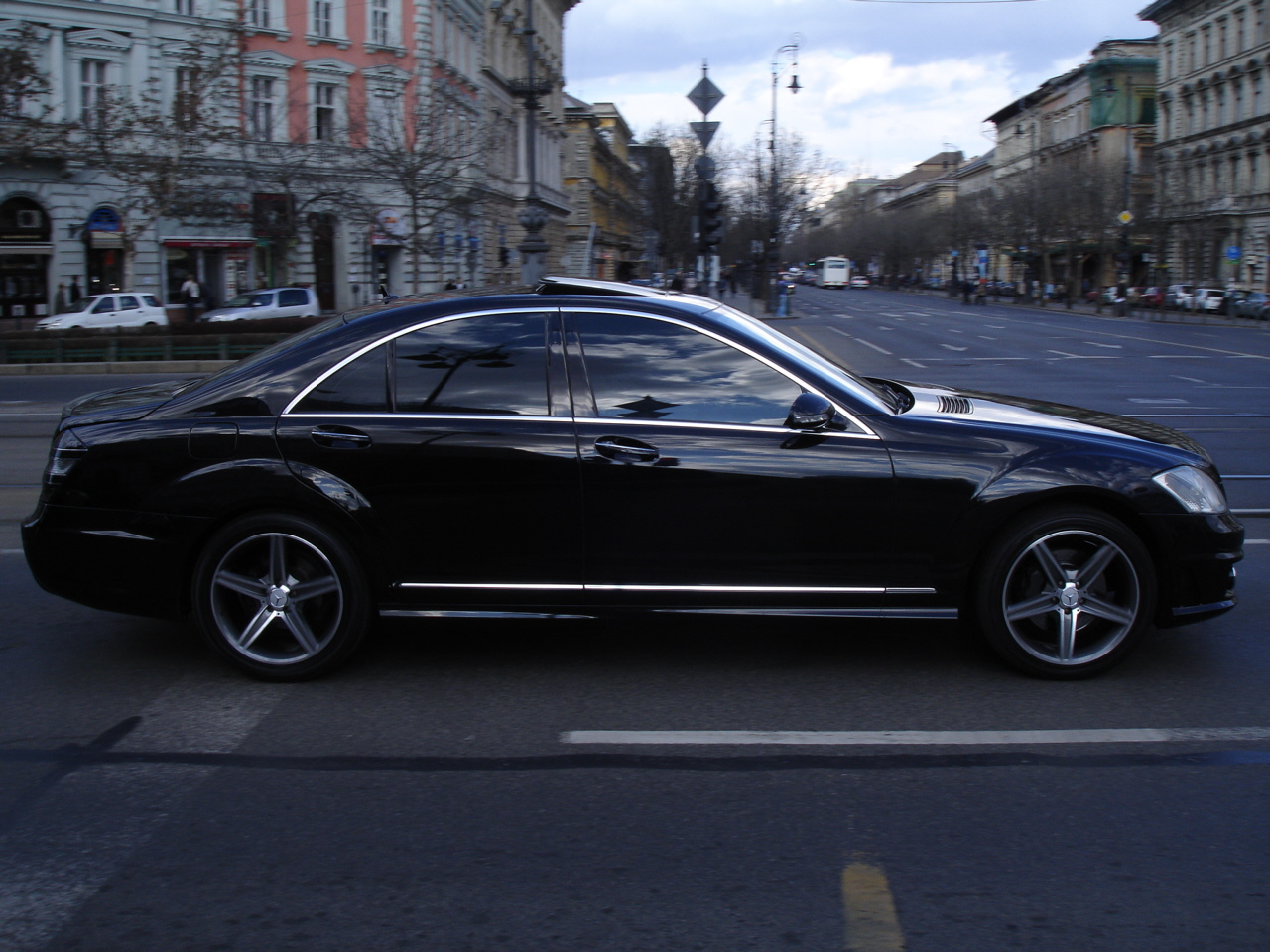 Mercedes-Benz S 63 AMG