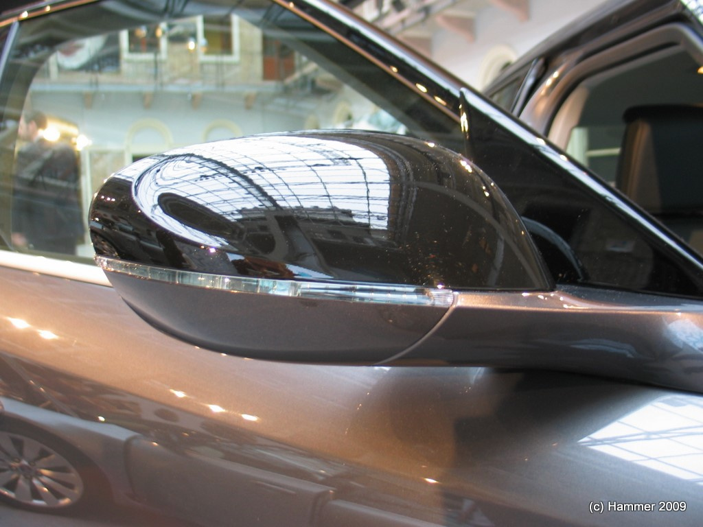 2010 Saab 9-5 mirror