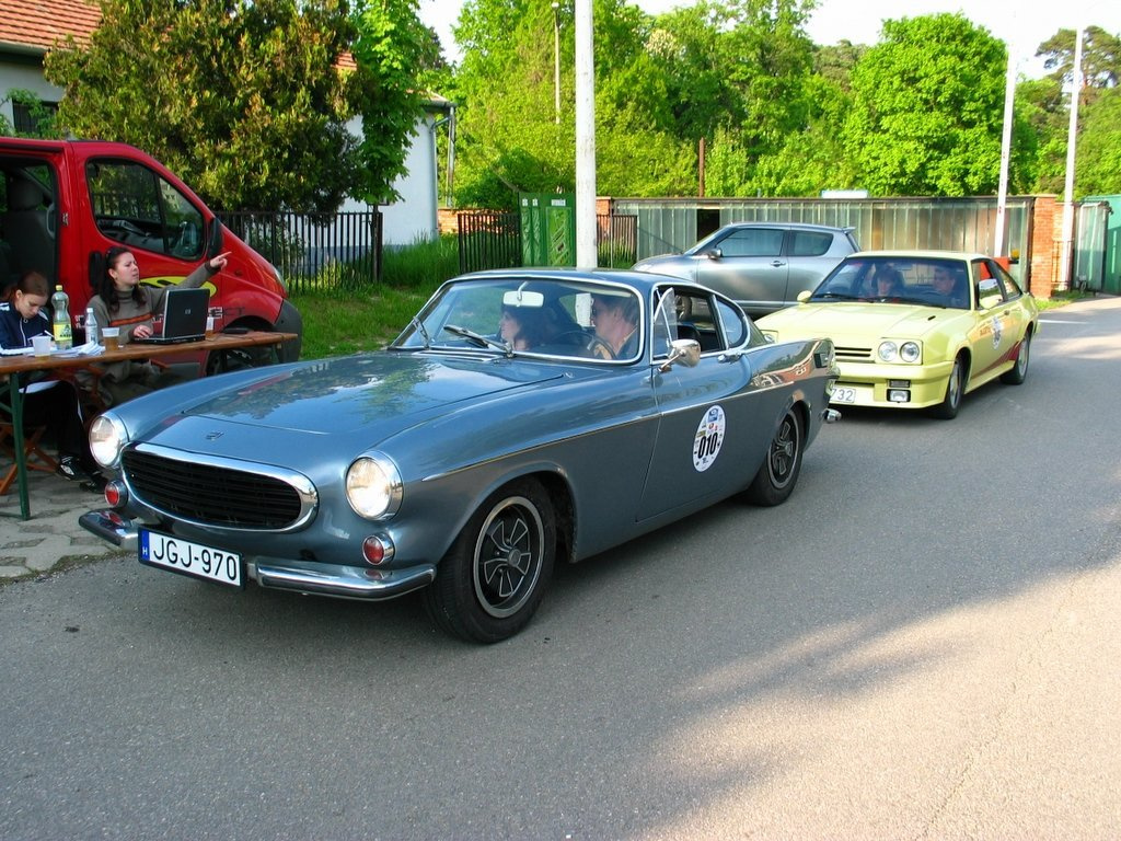 Volvo P1800 & Opel Manta