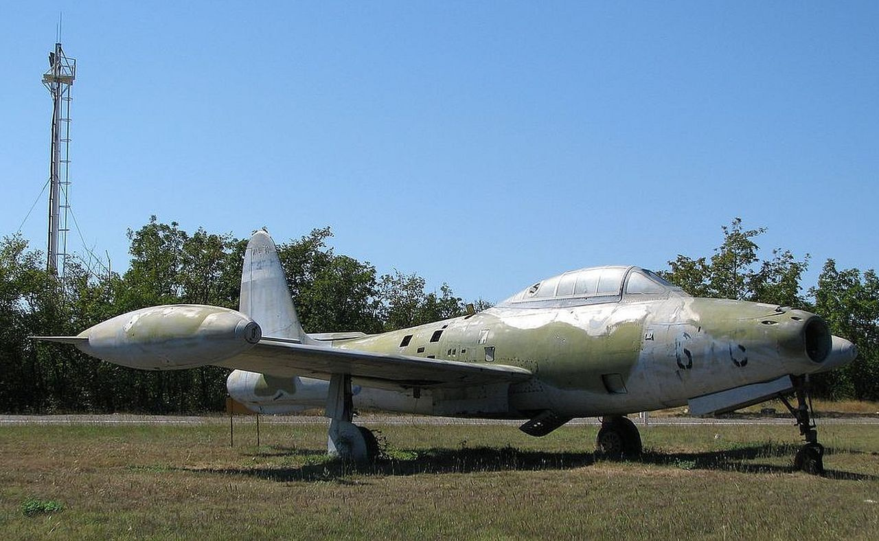 007 F-84G Thunderjet