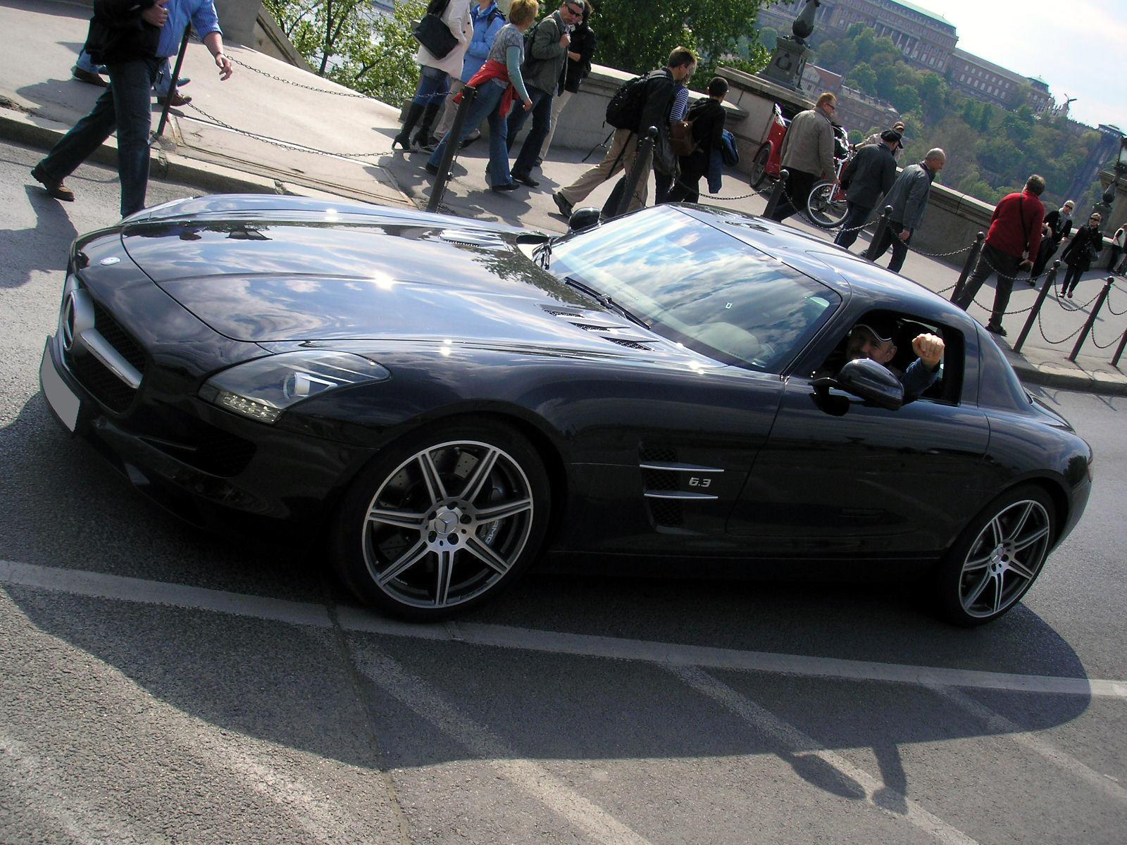 Mercedes SLS AMG