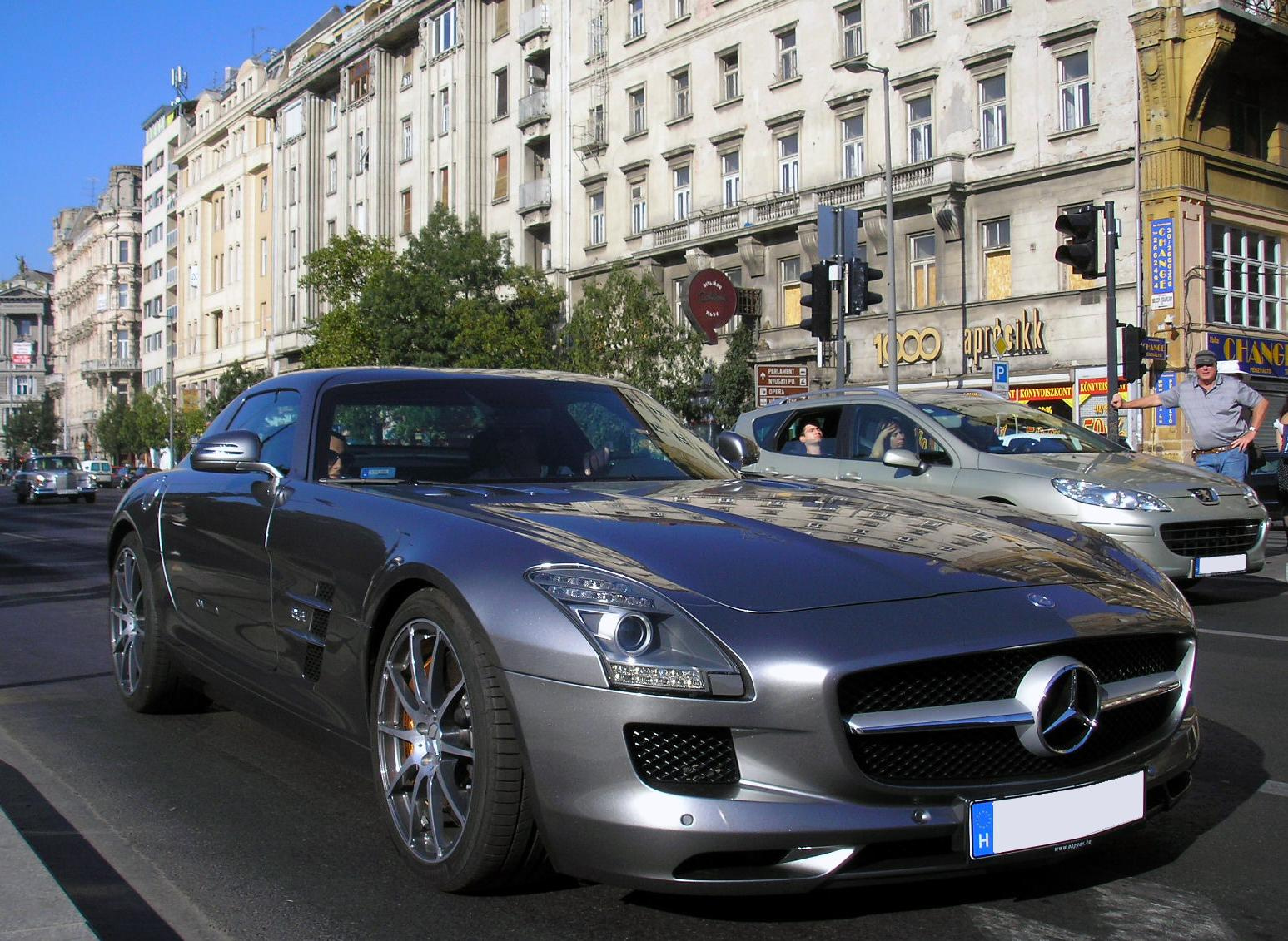 SLS AMG