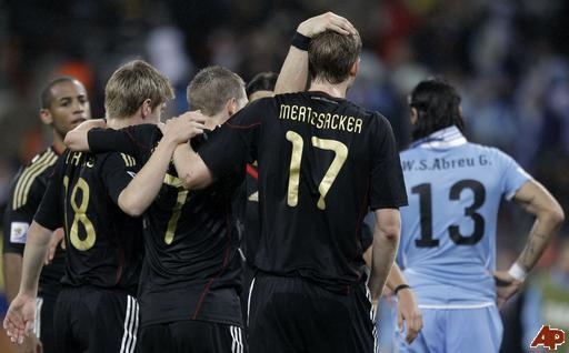 south-africa-soccer-wcup-germany-uruguay-2010-7-10-18-14-50