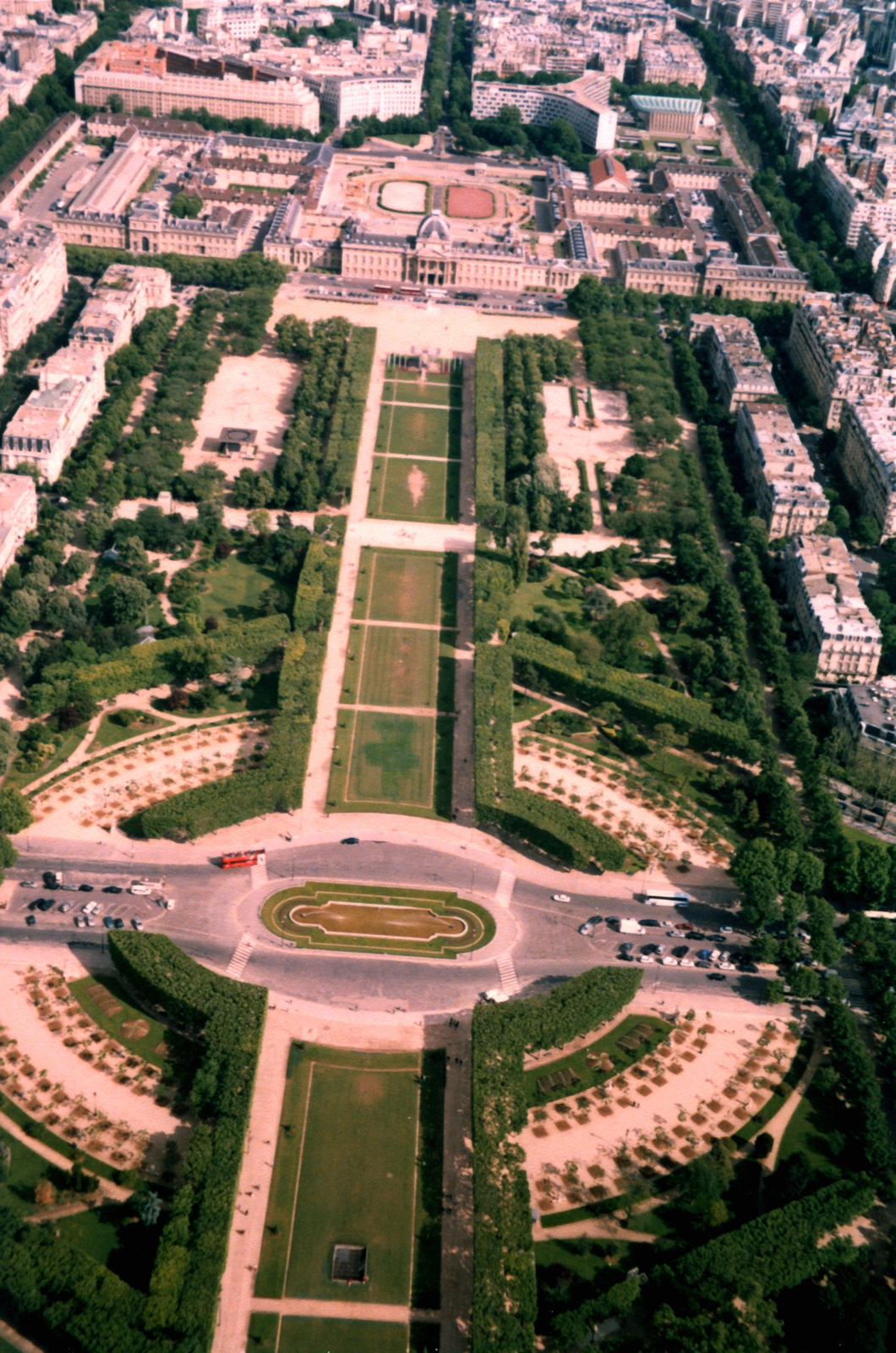 Eiffel toronyból  a Mars mező