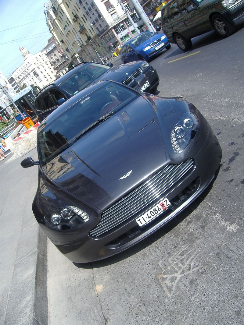 Aston Martin Vantage