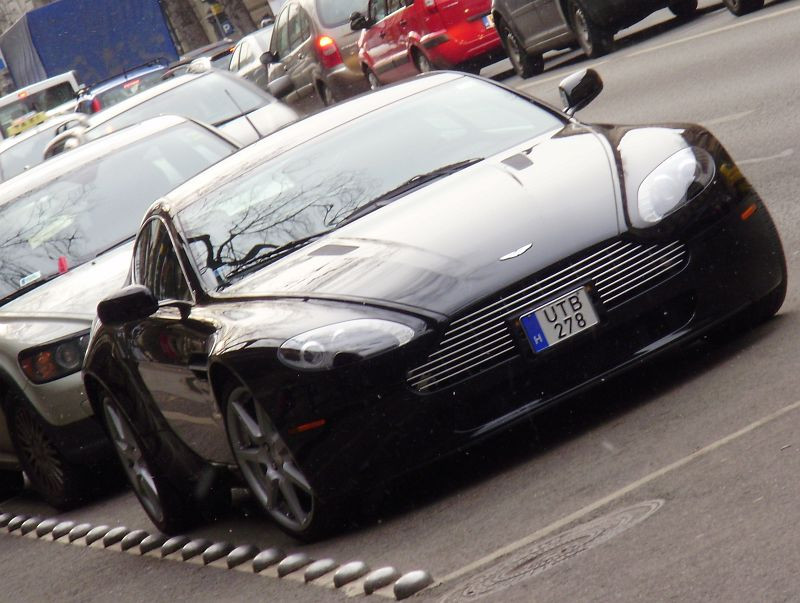 Aston Martin Vantage