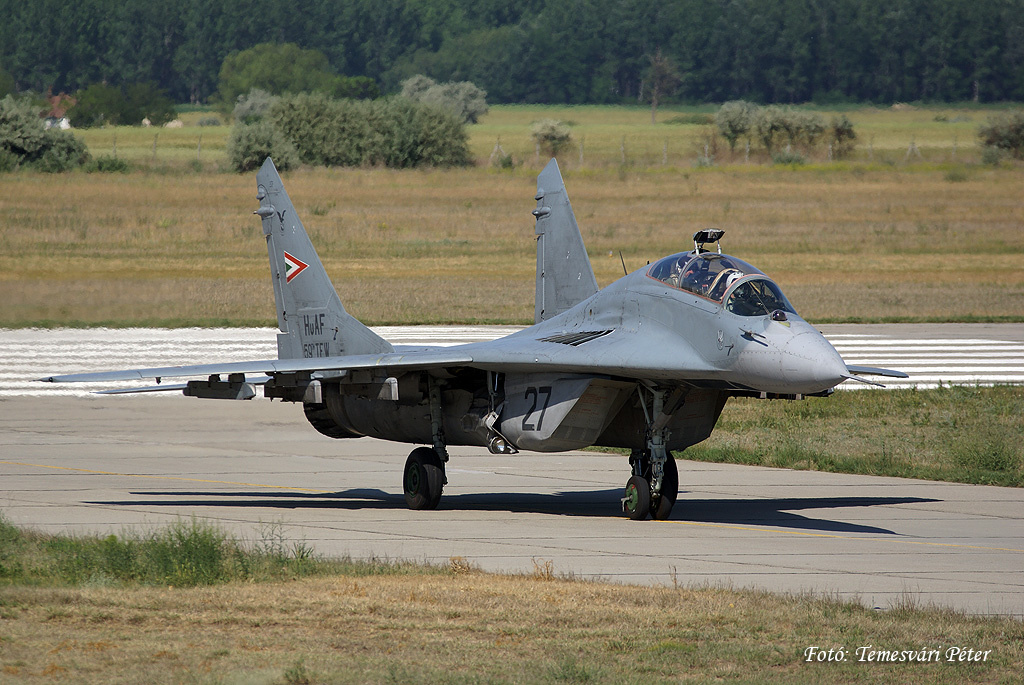 Kmet 090526 MiG-29-04
