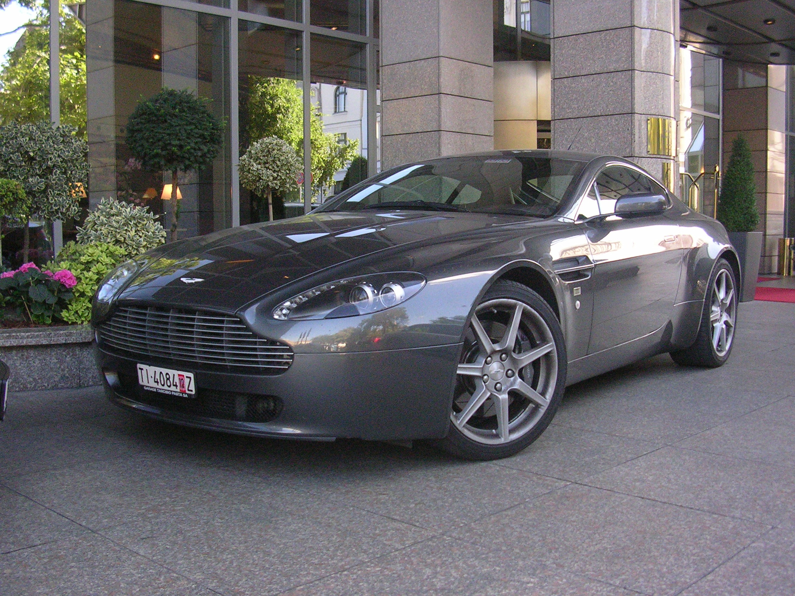 Aston Martin Vantage