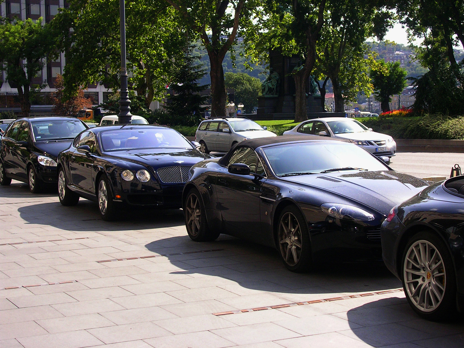 Vantage Roadster & Continental GT