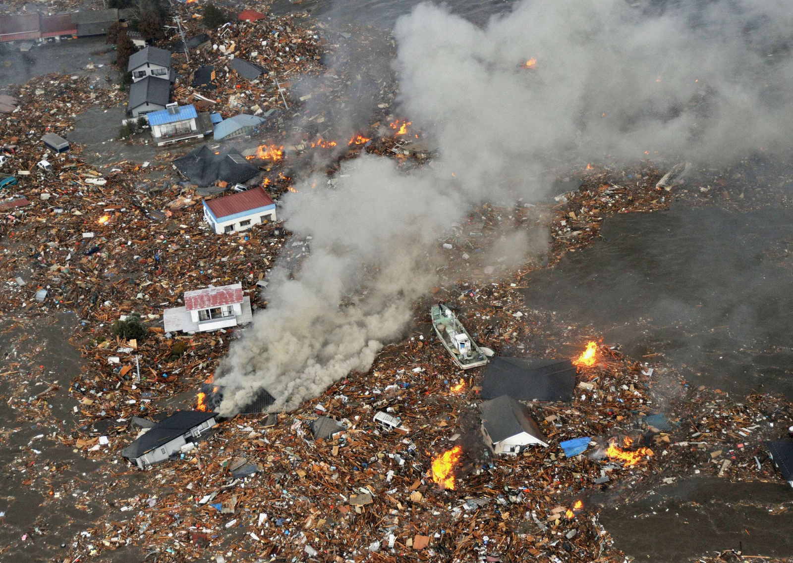 Japan-Tsunami