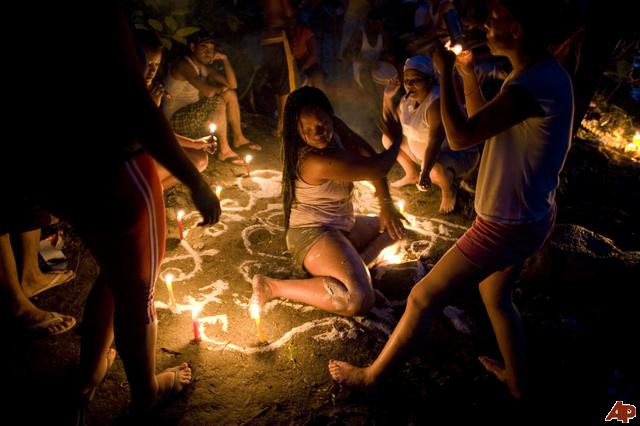 venezuela-maria-lionza-2009-10-13-14-42-53