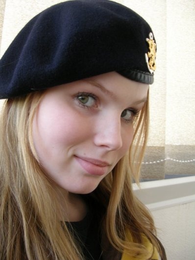 military woman finland army 000003.jpg 530