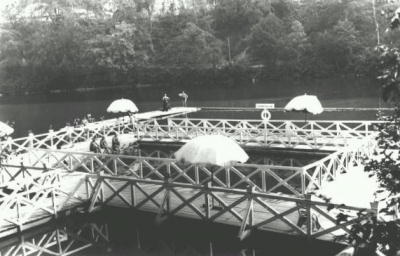 Strandfürdő a tavon 1930