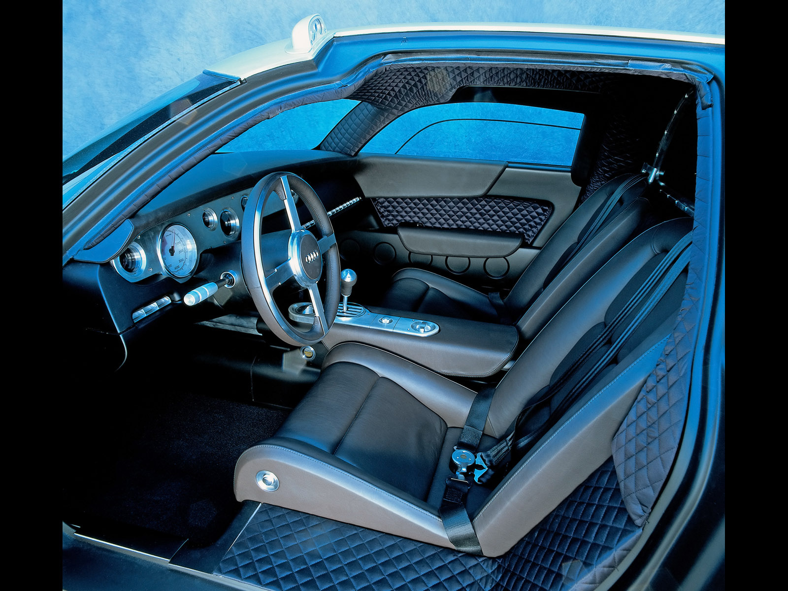 2000-Audi-Rosemeyer-Concept-Interior-1600x1200