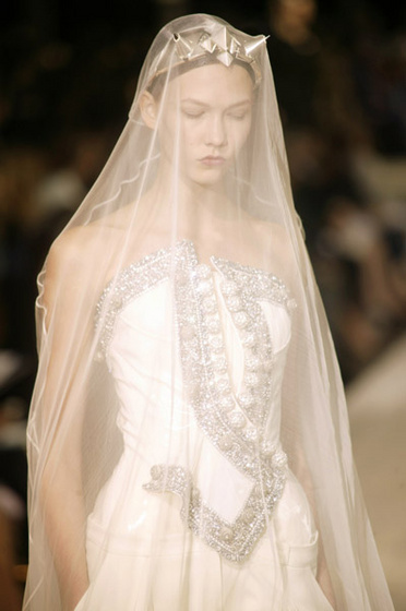 givenchy aw0910 03