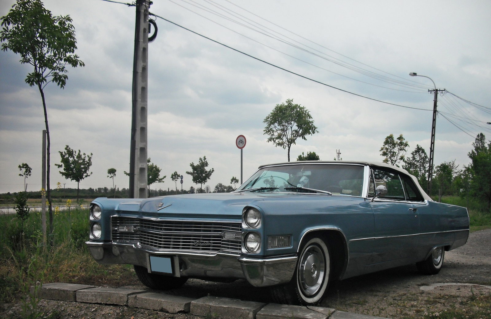 Cadillac De Ville