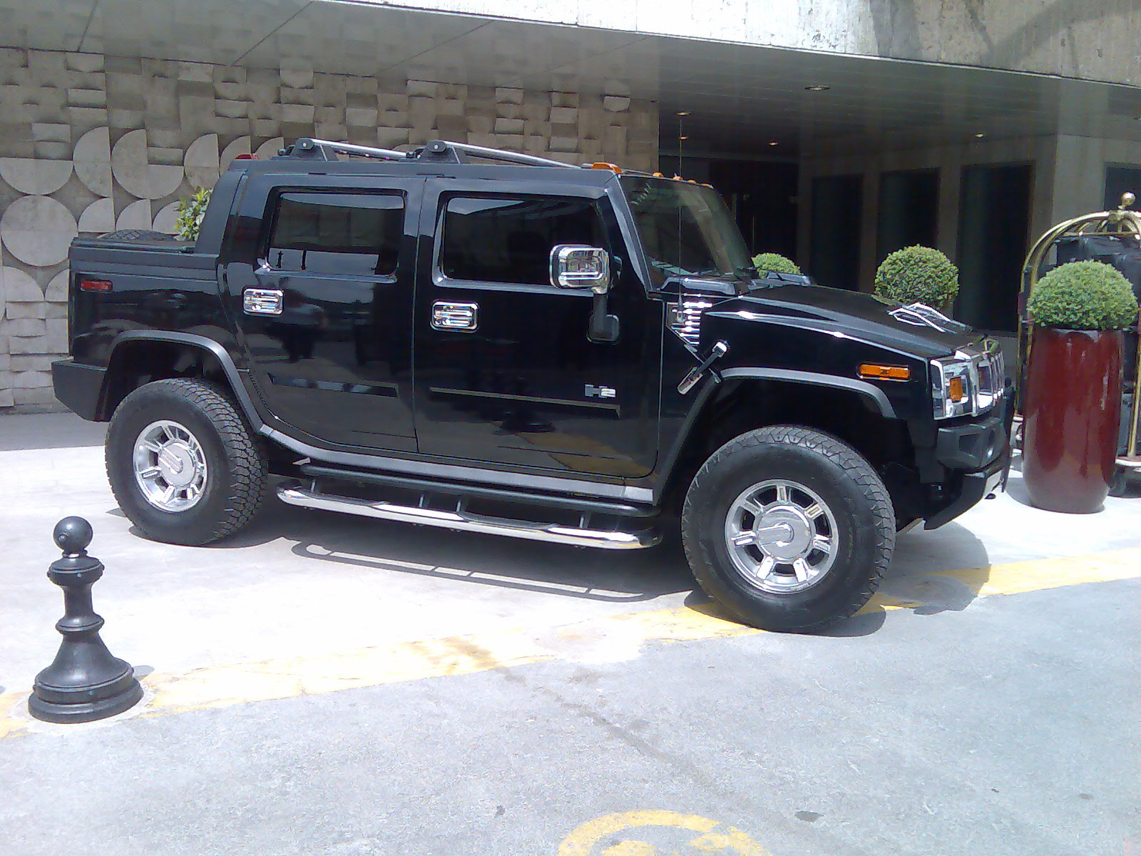 Hummer H2 SUT