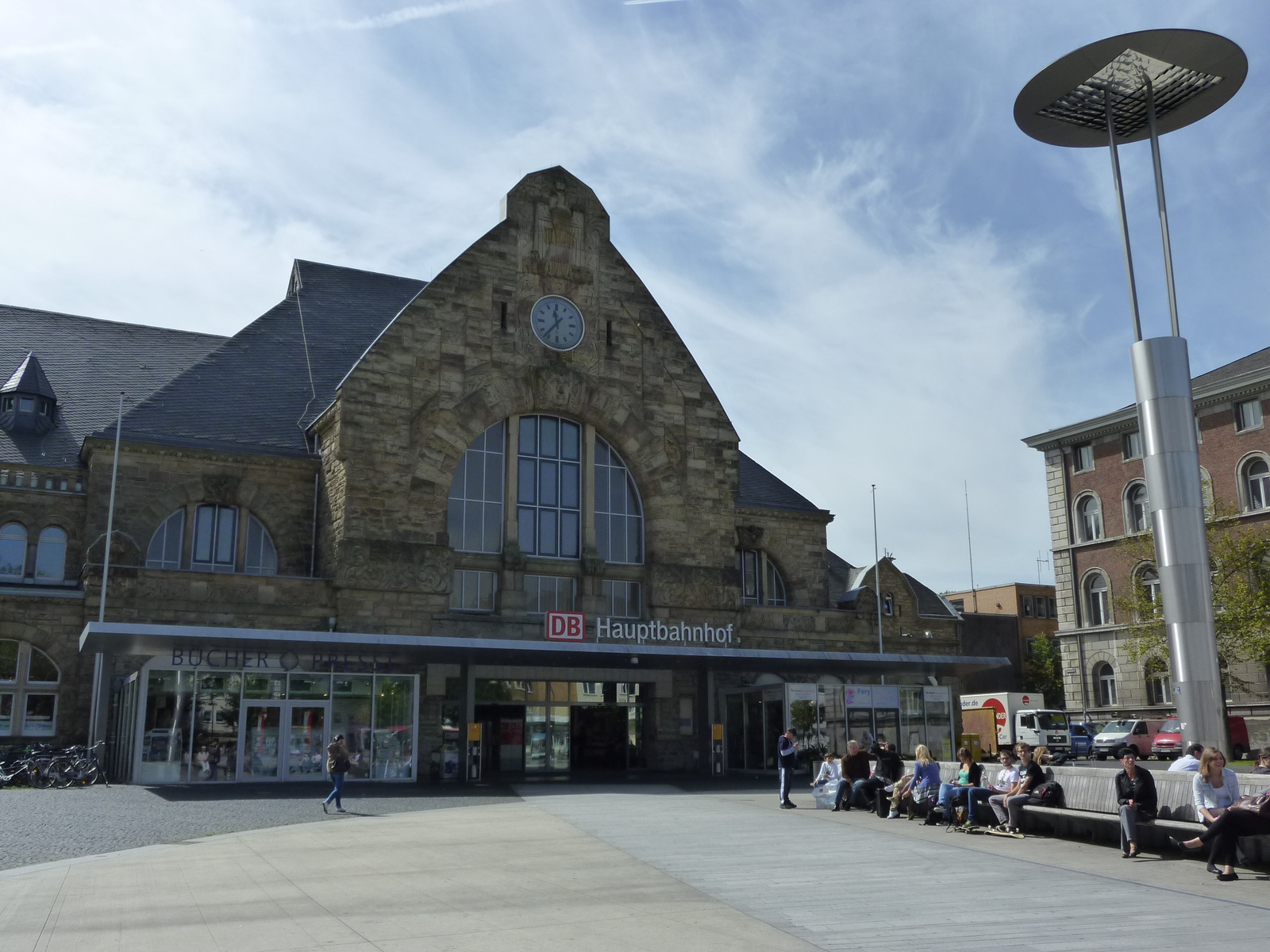 Hauptbahnhof - vonatállomás Aachenben