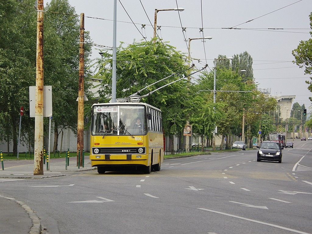 Ikarus 260T a Stadionoknál 07 2010.09.25