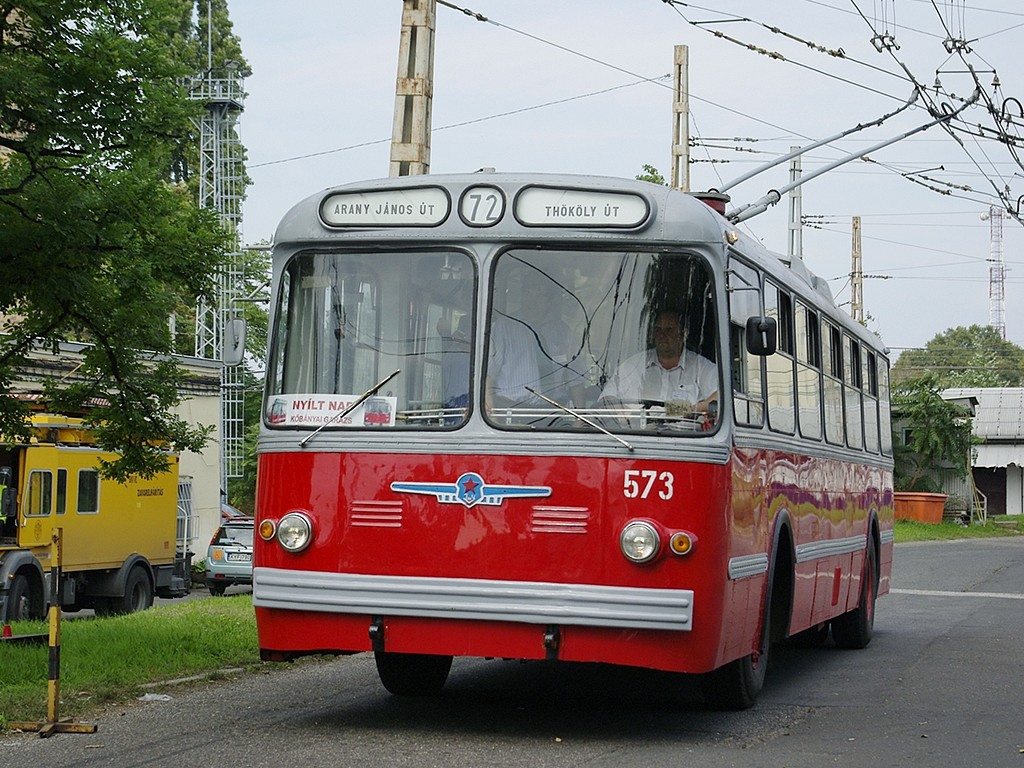 ZIU 5 a Troligarázsban 12 2010.09.25