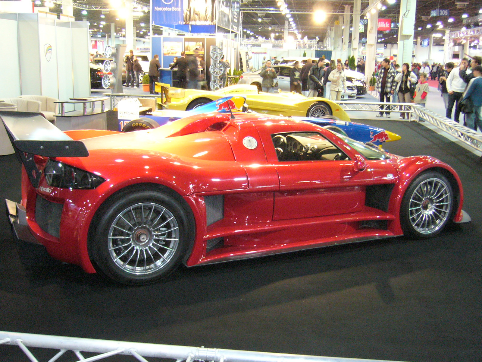 Gumpert Apollo