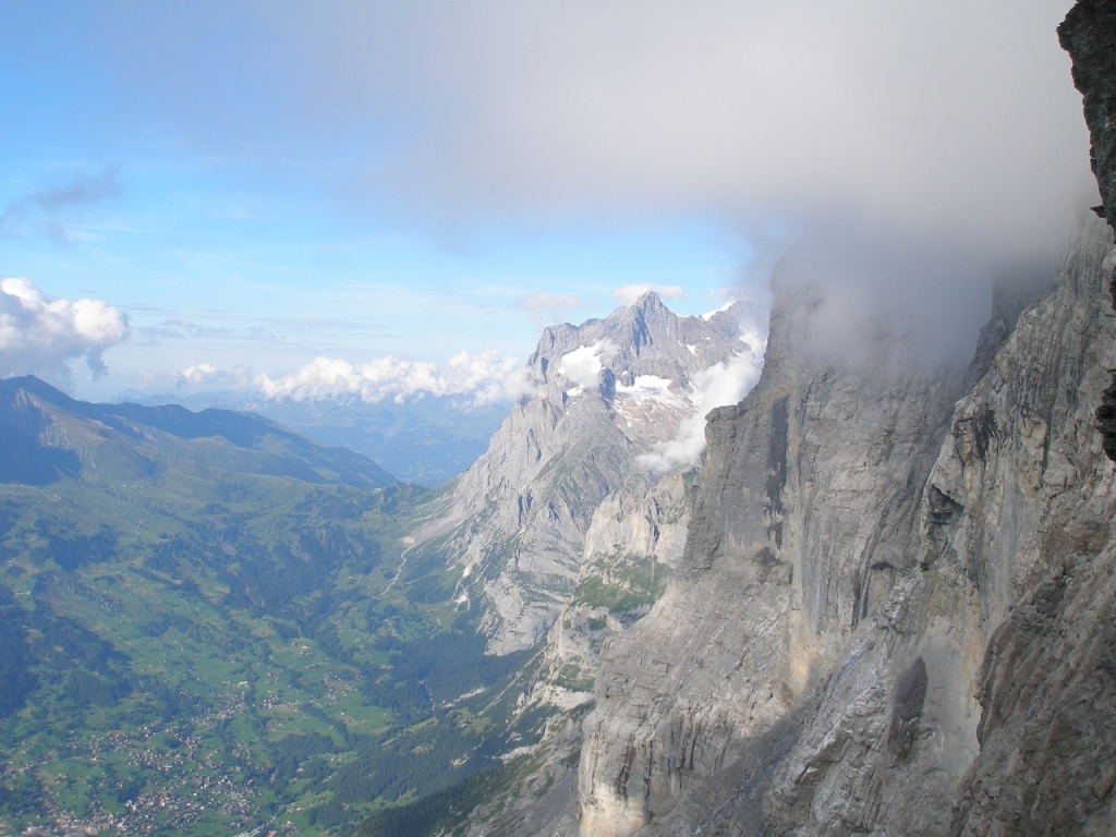 Kilátás Grindelwaldra és a Wetternhornra.