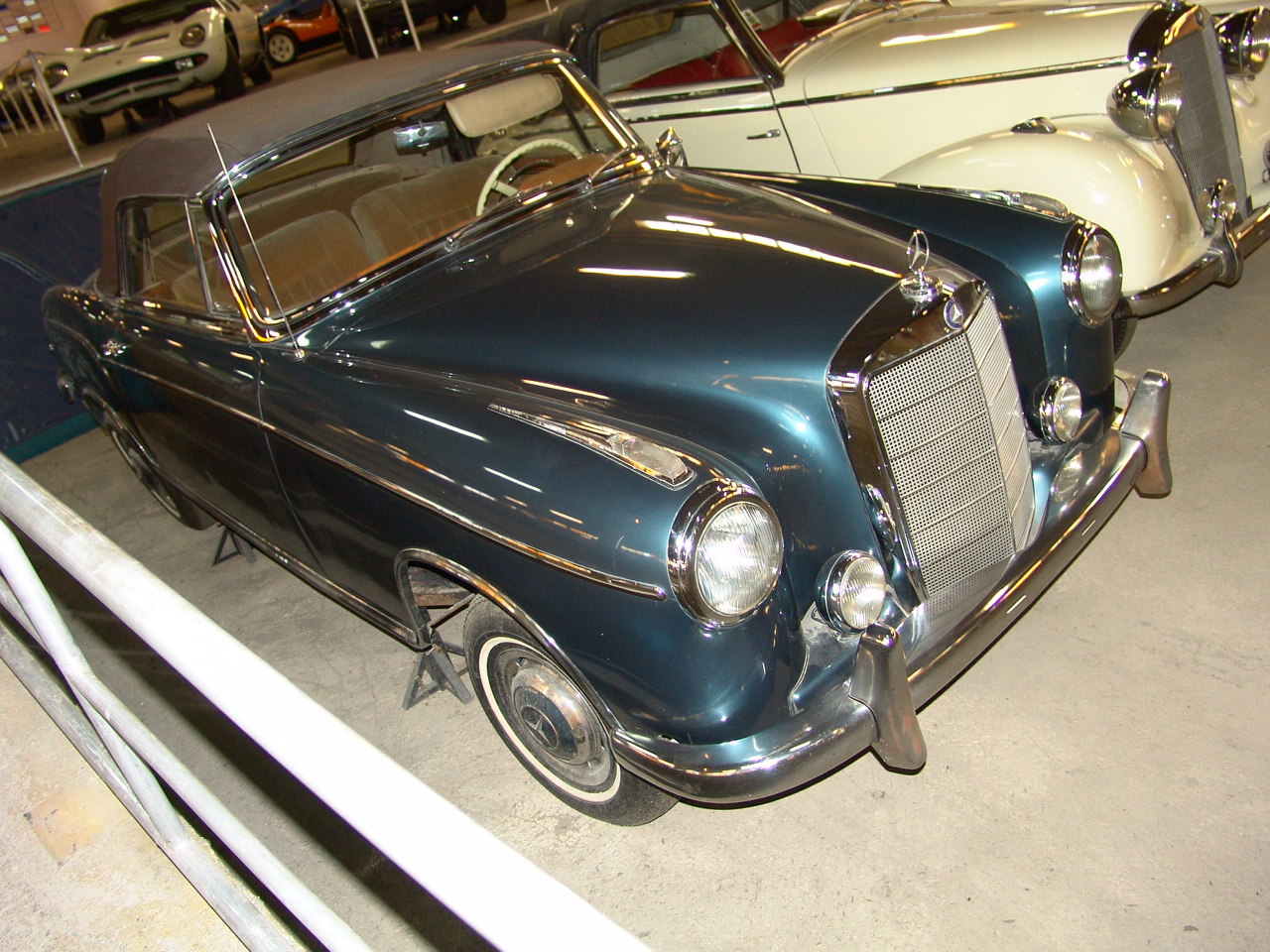 Iranian car museum, Karaj,July13,2010 043