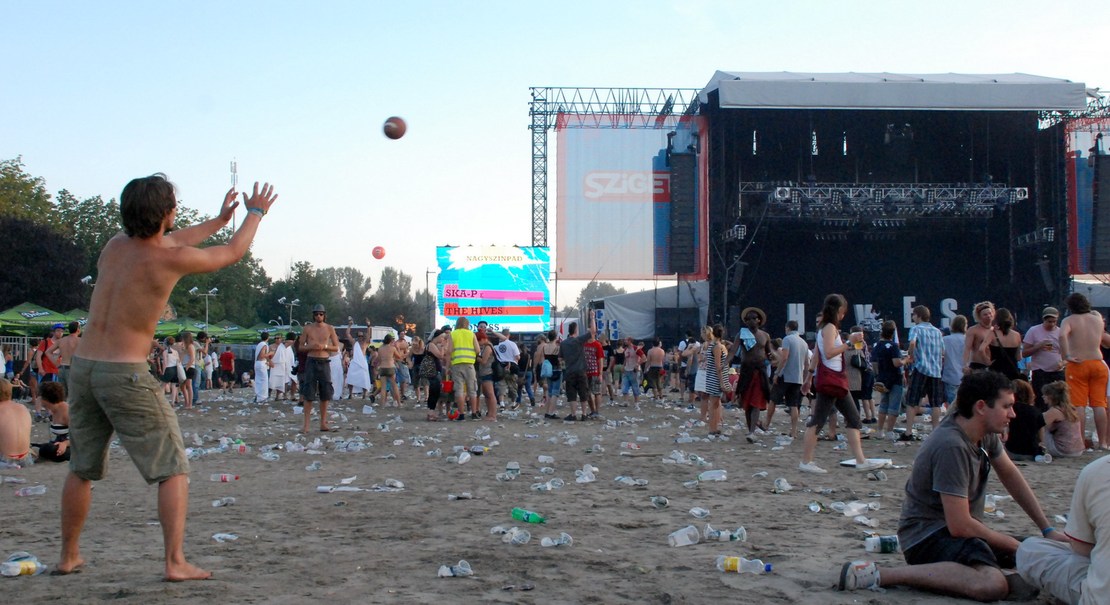 Nagyszínpad beach